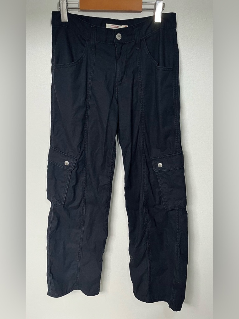 Levi’s Women’s Black Superlow Cargo Pants